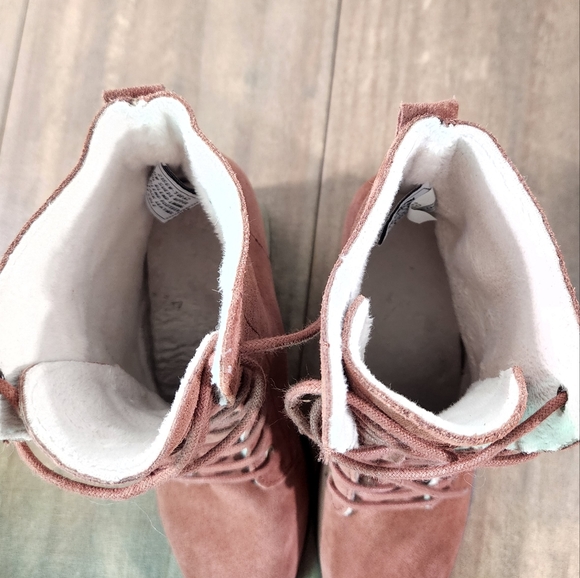 BEARPAW Topaz Genuine Sheepskin Footbed Block Heel Boot - Picture 11 of 15